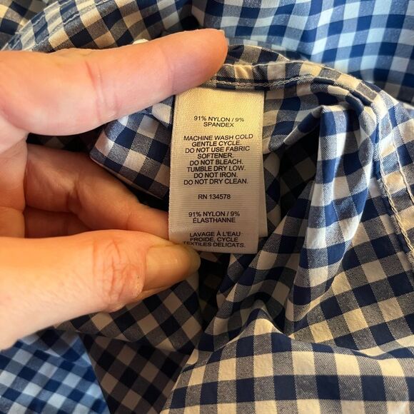 VINEYARD VINES Men's Classic Fit Tucker
Performance Shirt in Blue/White Size L - Picture 6 of 6